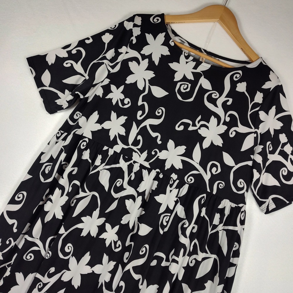 Emerald Womens 1X Black White Floral Babydoll Dress Short Sleeve